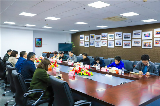宁波保税区领导来j9九游会官方网站集团调研座谈“新外贸”
