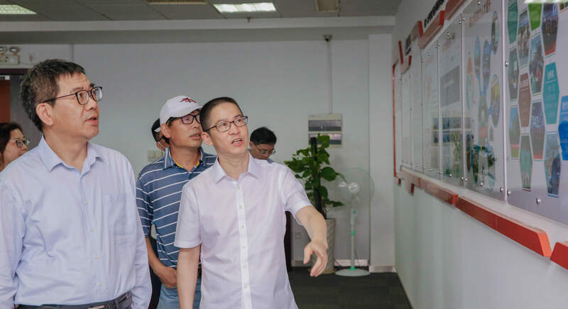 宁波保税区严荣杰主任在j9九游会官方网站集团调研