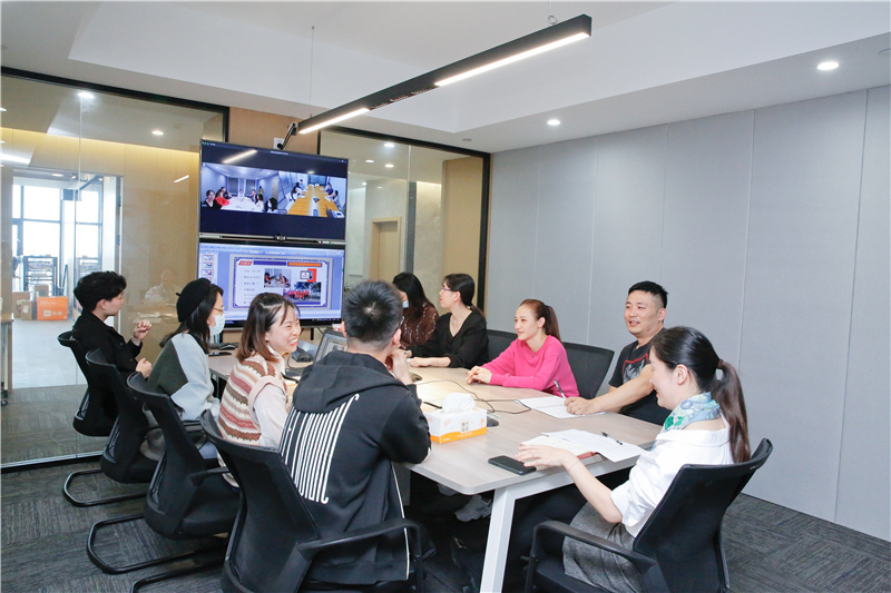 集团召开2019-2020社团交流暨优秀社长表彰会