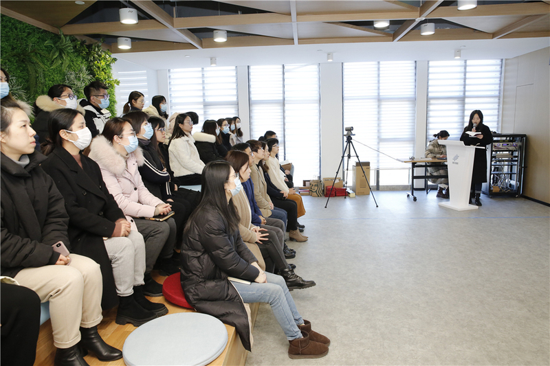 j9九游会官方网站学院举办2020年度优秀颁奖典礼