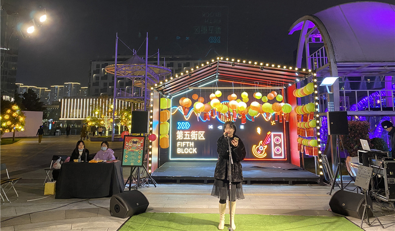 爱乐社夜市街头温情开唱