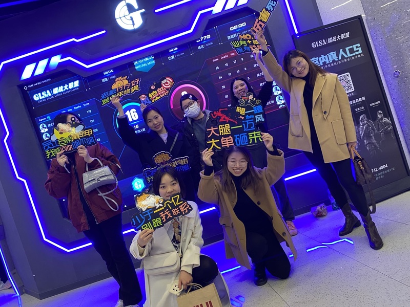 “钢铁”撞“柔情”，团建走起来！